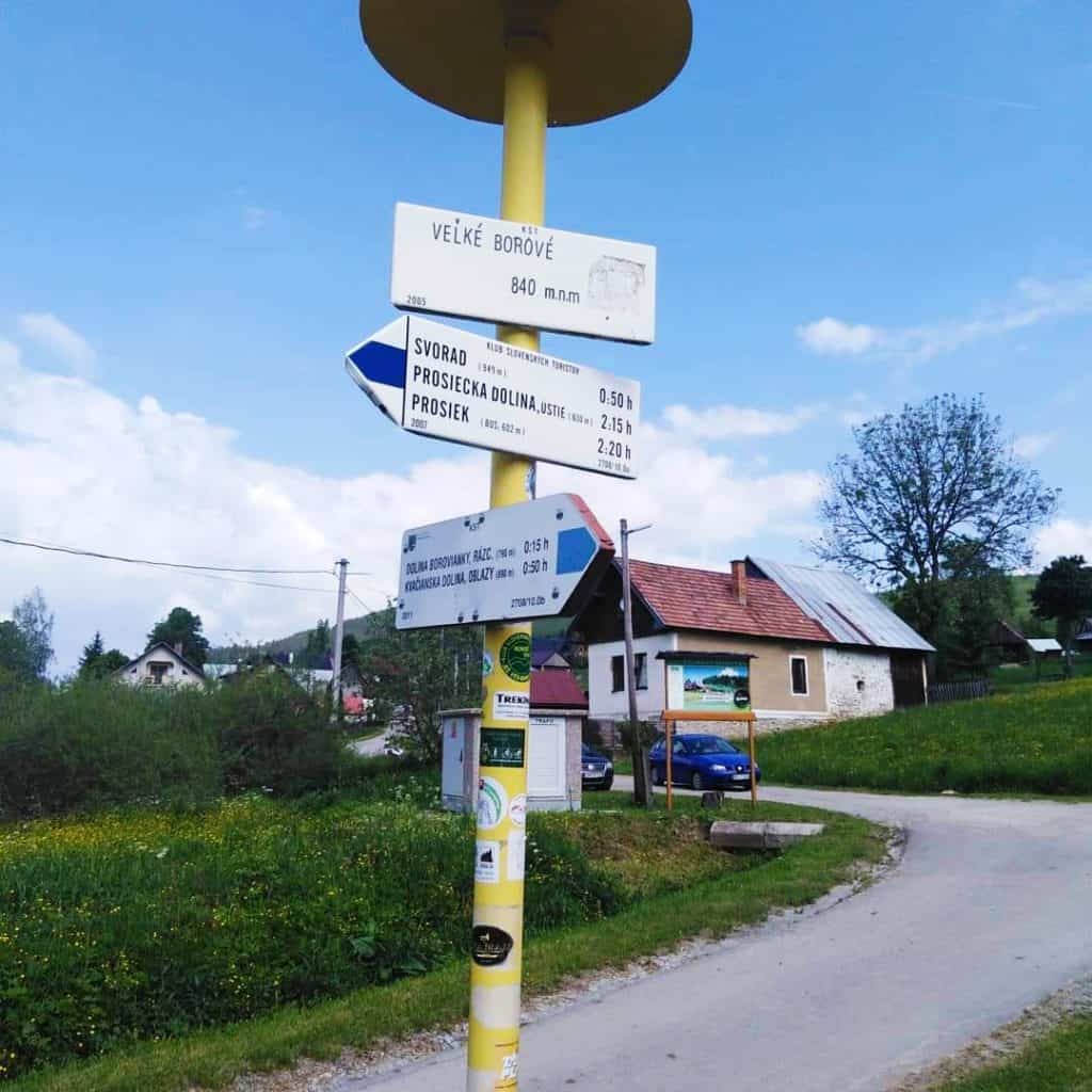 Turistická značka na Prosiecku dolinu